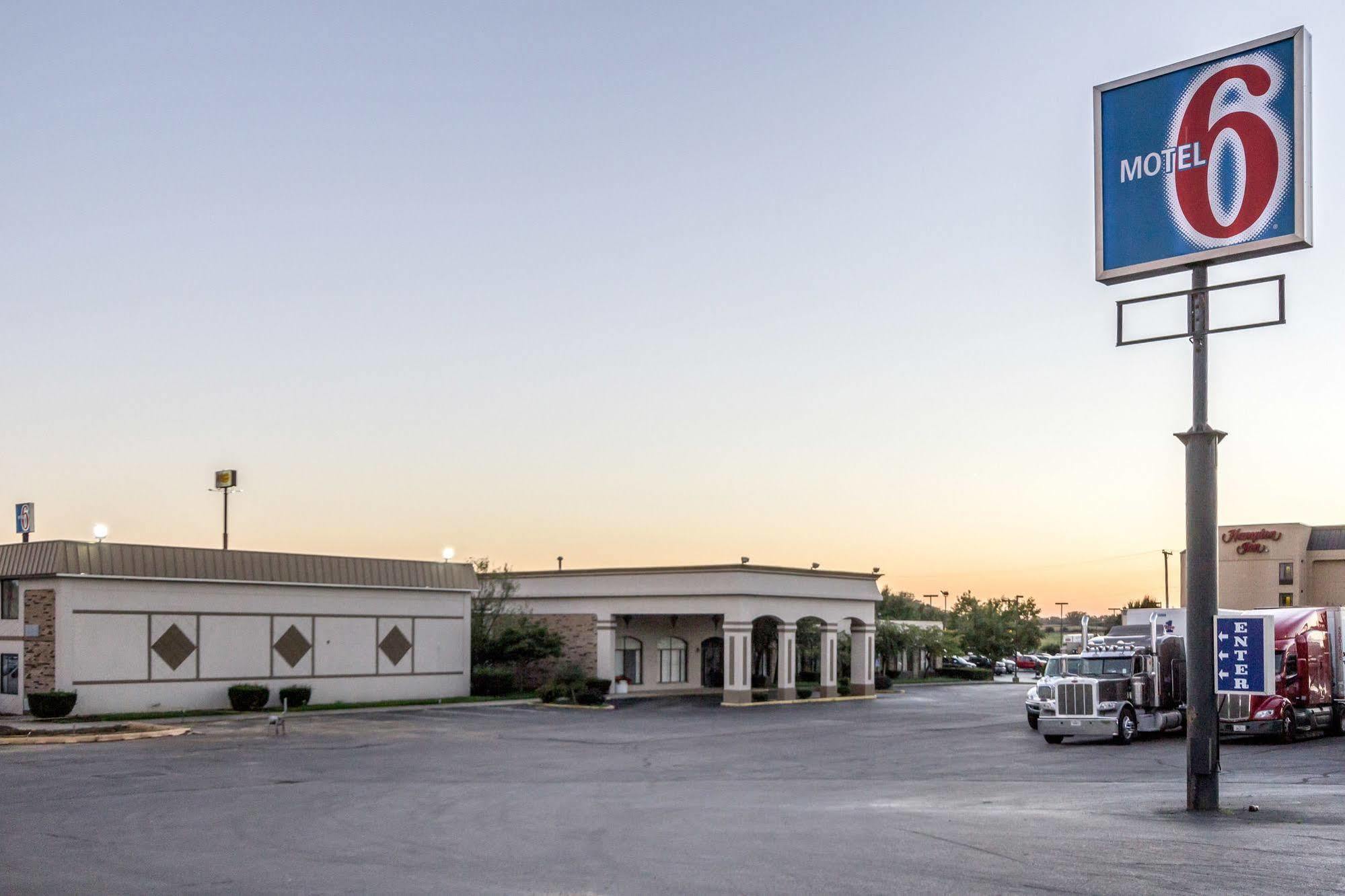 Motel 6-Springfield, Oh Zewnętrze zdjęcie